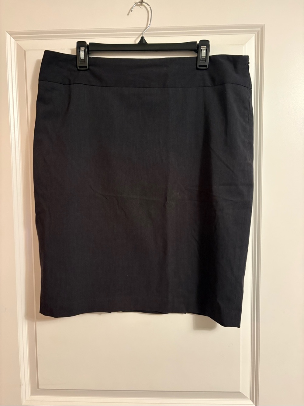 Liz Claiborne Grey Pencil Skirt - Tailored Workwear